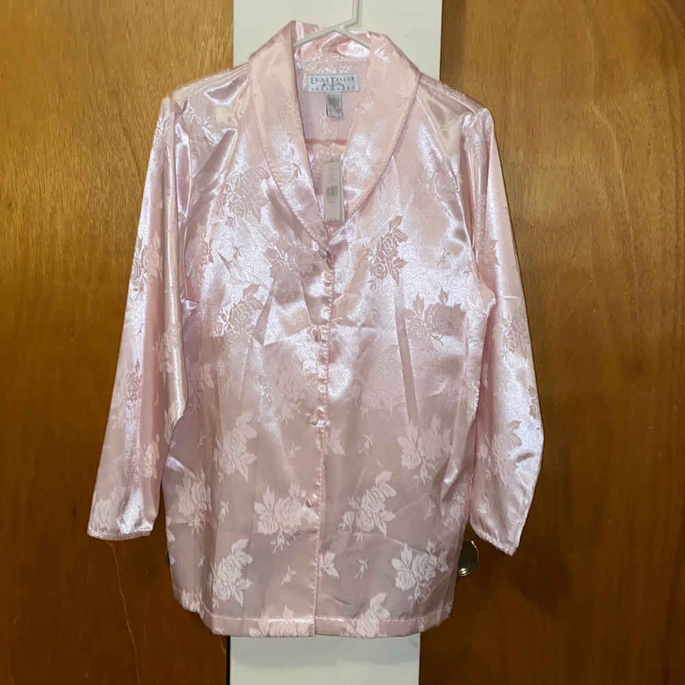 💖NWT Erika Taylor Intimates 2PC Pajama Set
